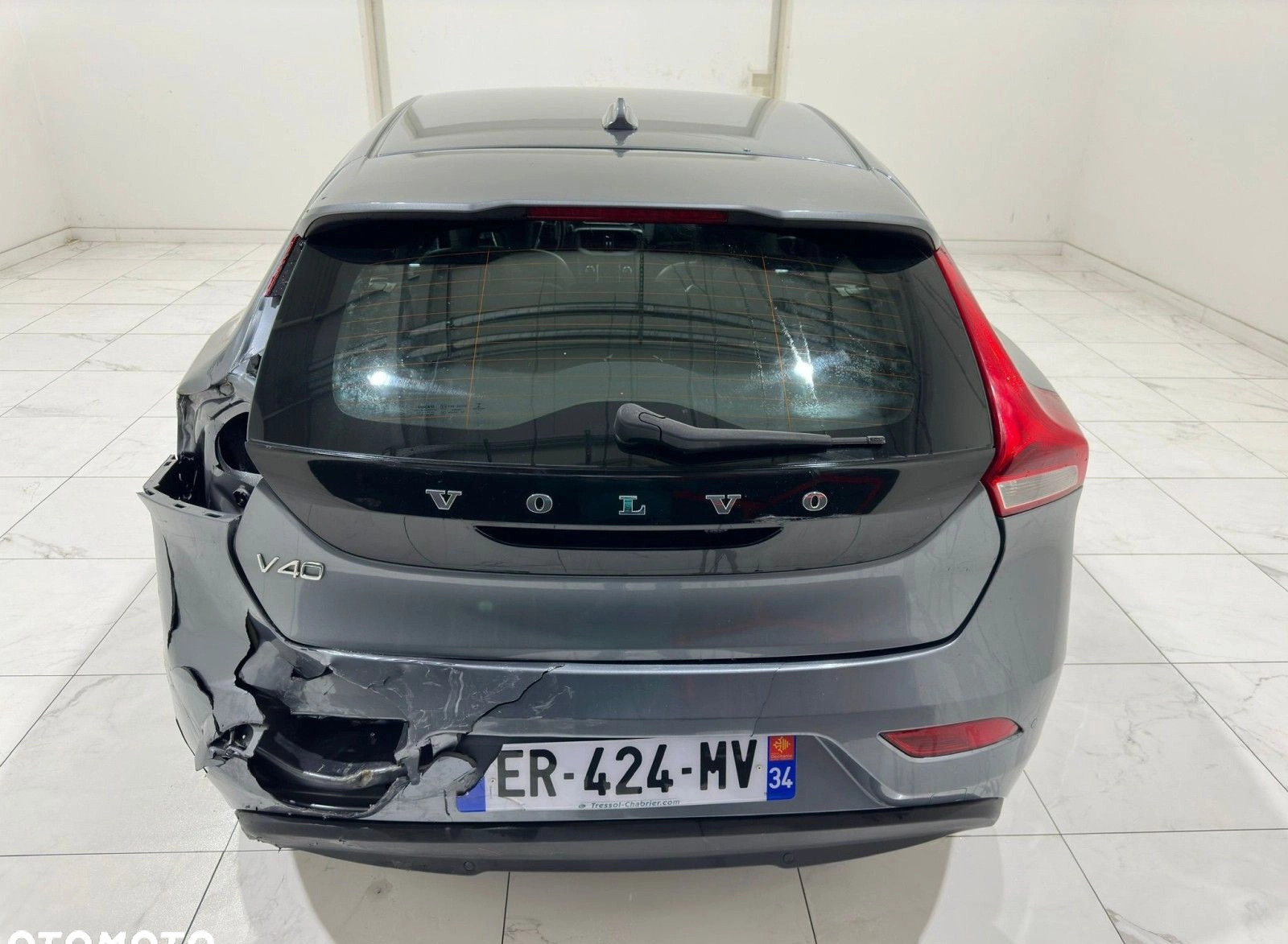 Volvo V40 cena 44900 przebieg: 72588, rok produkcji 2017 z Mrągowo małe 436